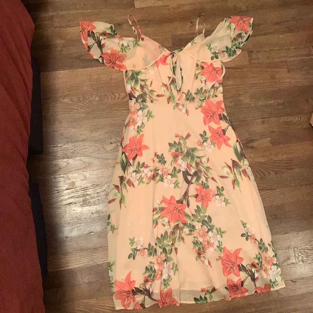 Floral Midi Cold Shoulder CeCe Dress - size 6